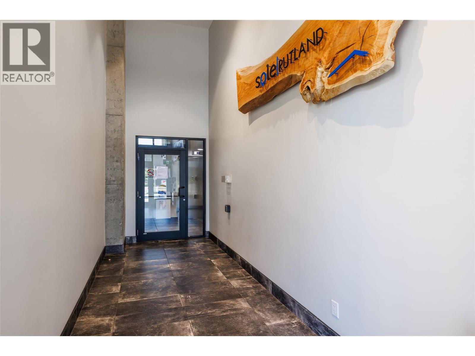 #204 615 Rutland Road - 29