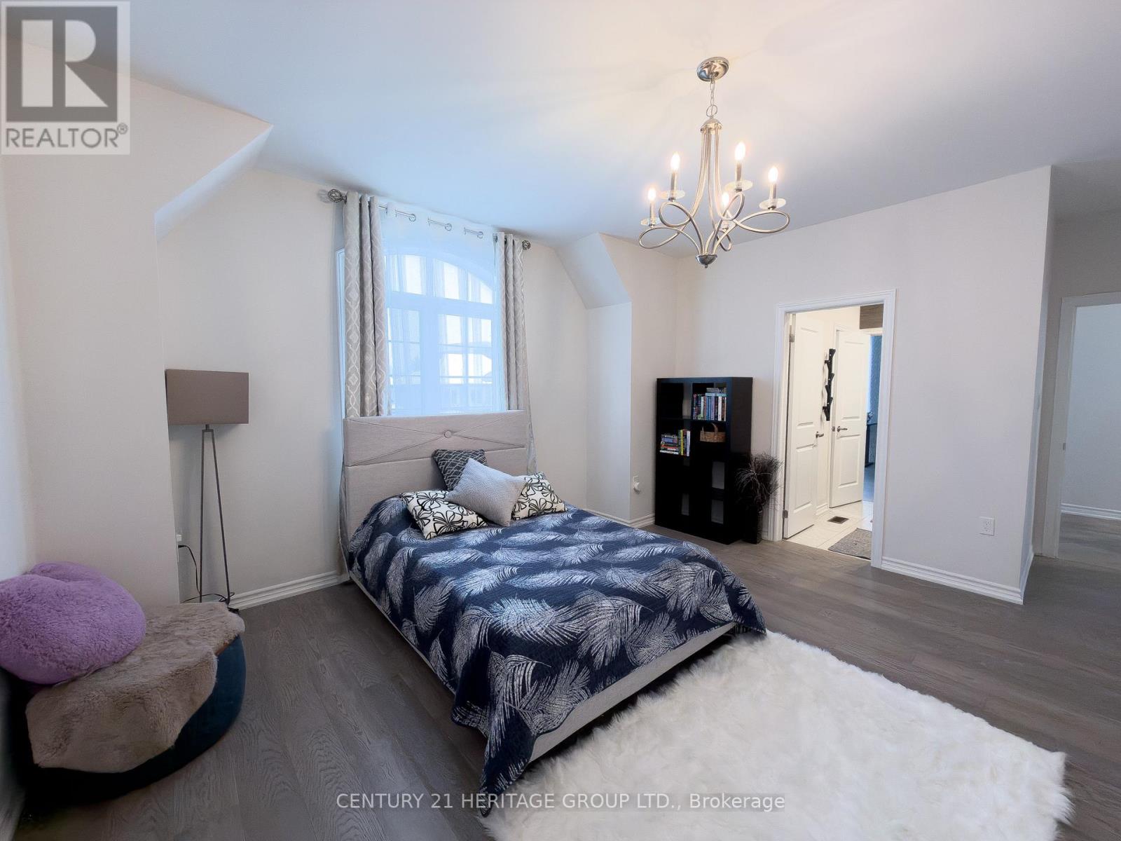 24 ALF NEELY WAY - 31