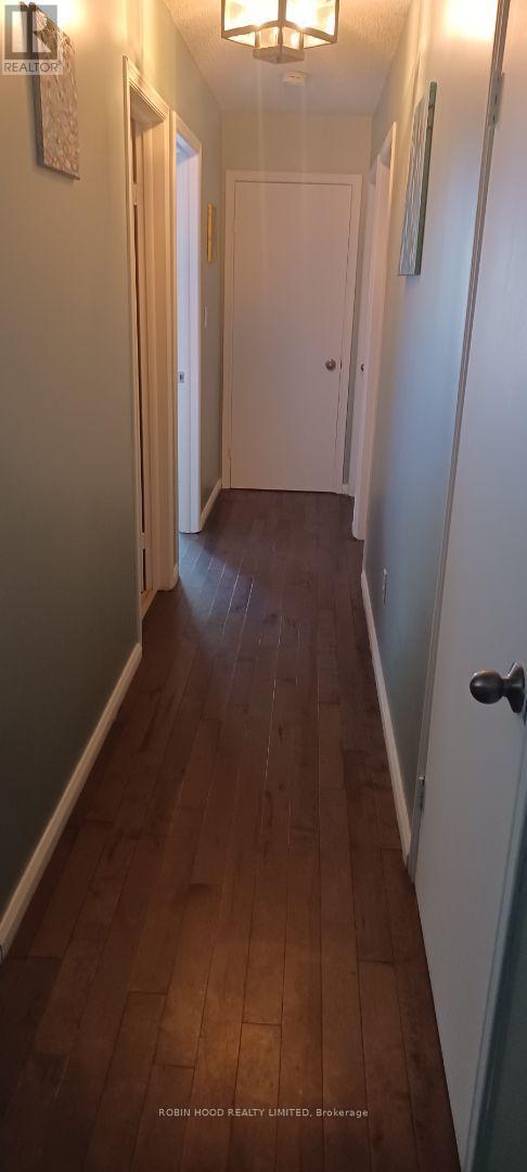 112 BORLAND STREET E - 10