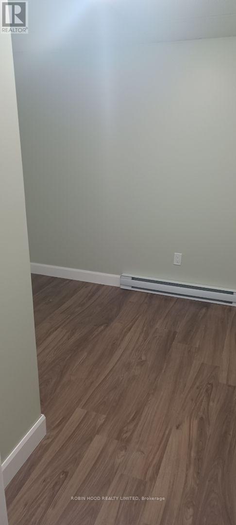 112 BORLAND STREET E - 21