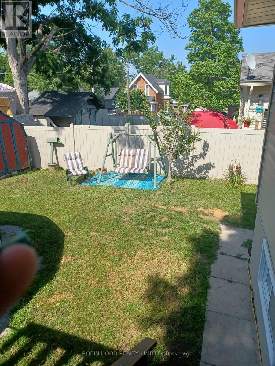 112 BORLAND STREET E - 28