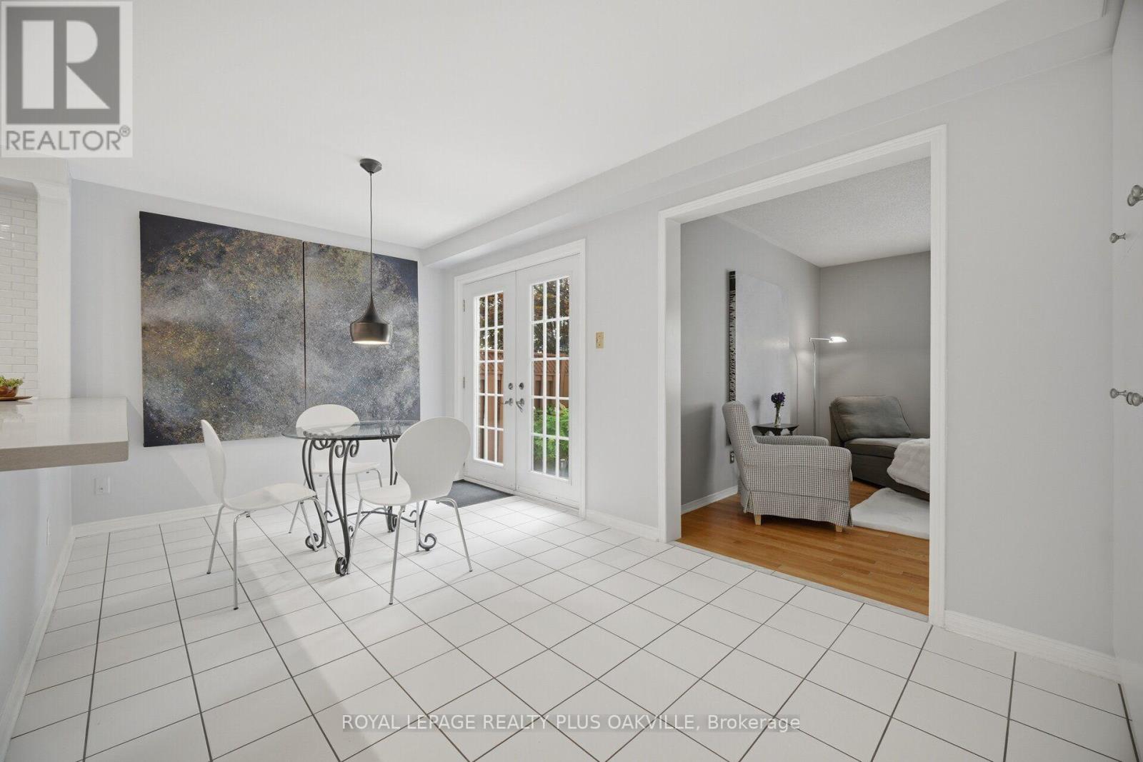 5882 CORNELL CRESCENT - 15