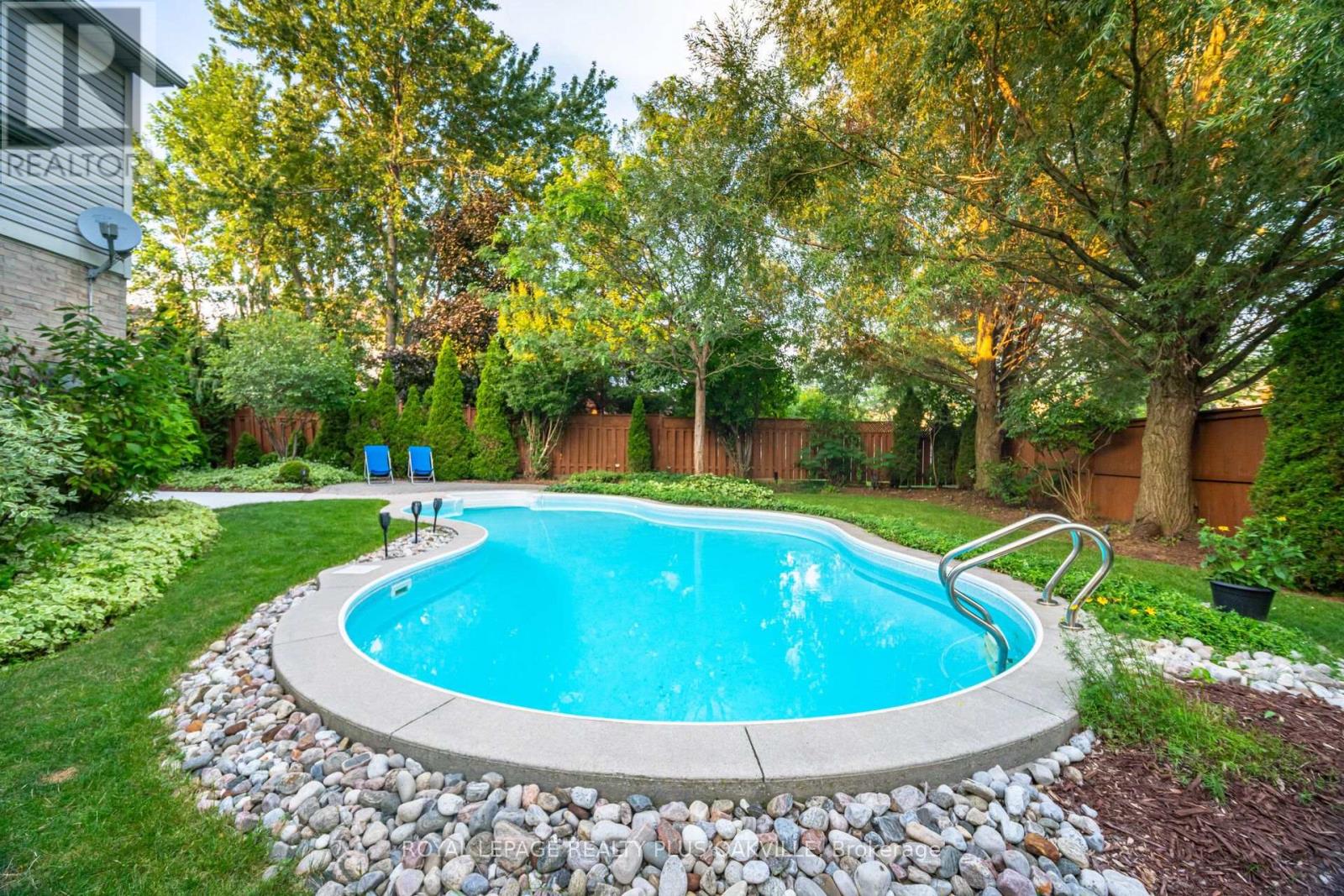 5882 CORNELL CRESCENT - Image 45