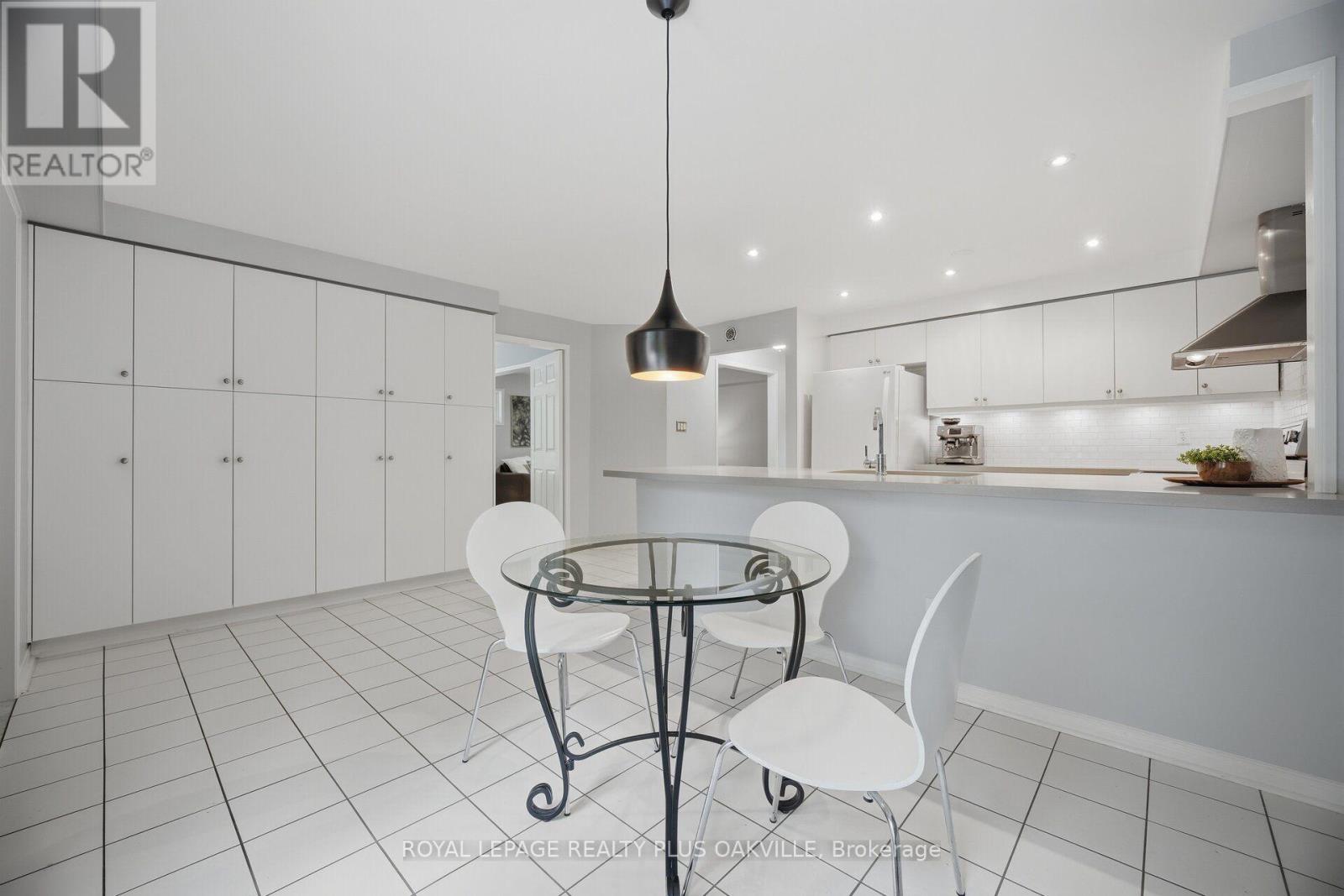 5882 CORNELL CRESCENT - 16