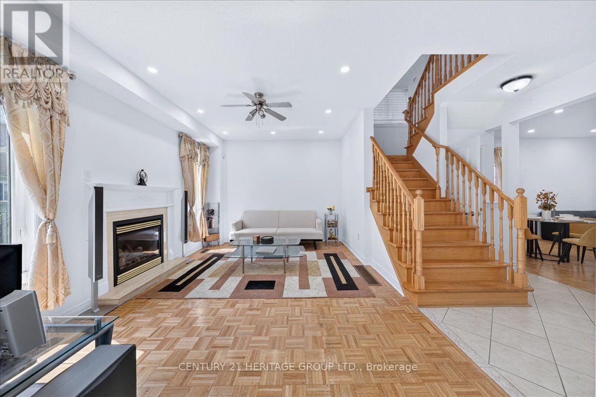 19 REYNOLDS AVENUE - 17