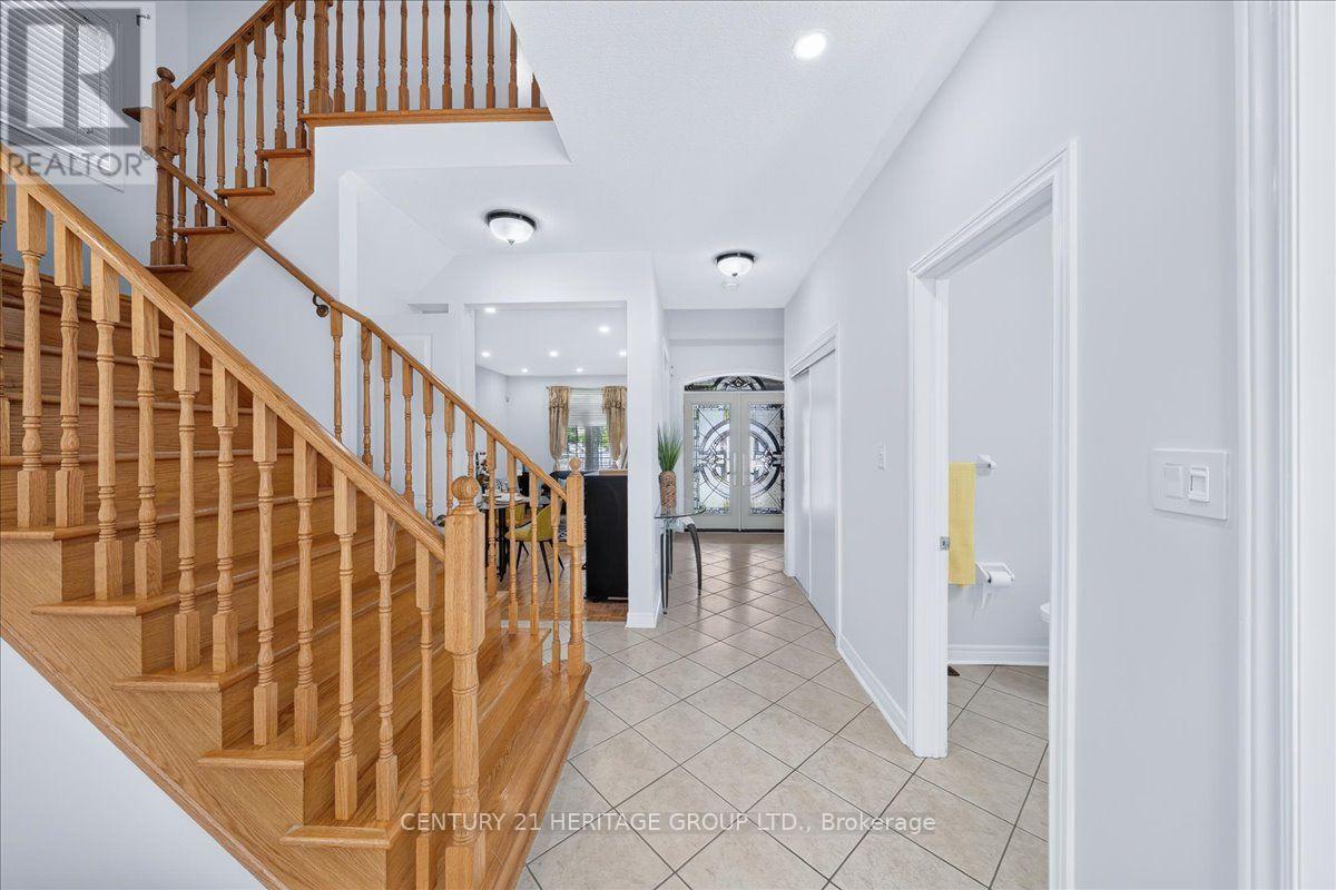 19 REYNOLDS AVENUE - 18