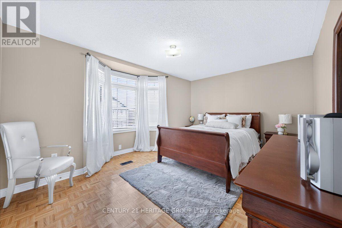 19 REYNOLDS AVENUE - 29