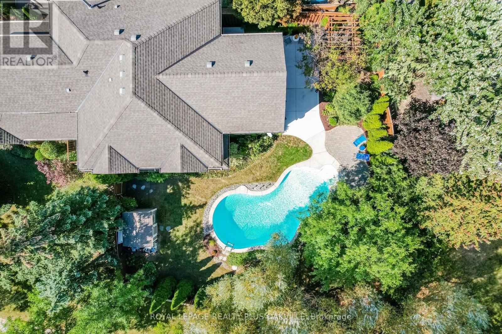 5882 CORNELL CRESCENT - 49