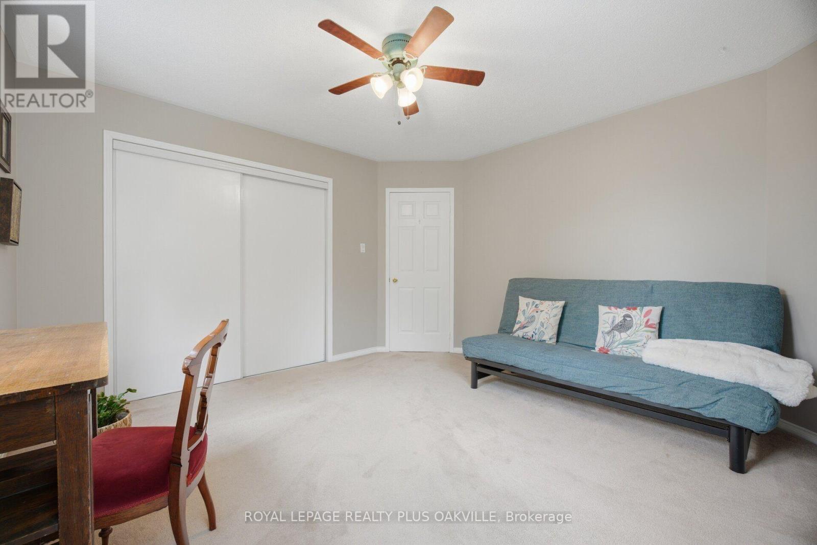 5882 CORNELL CRESCENT - 33