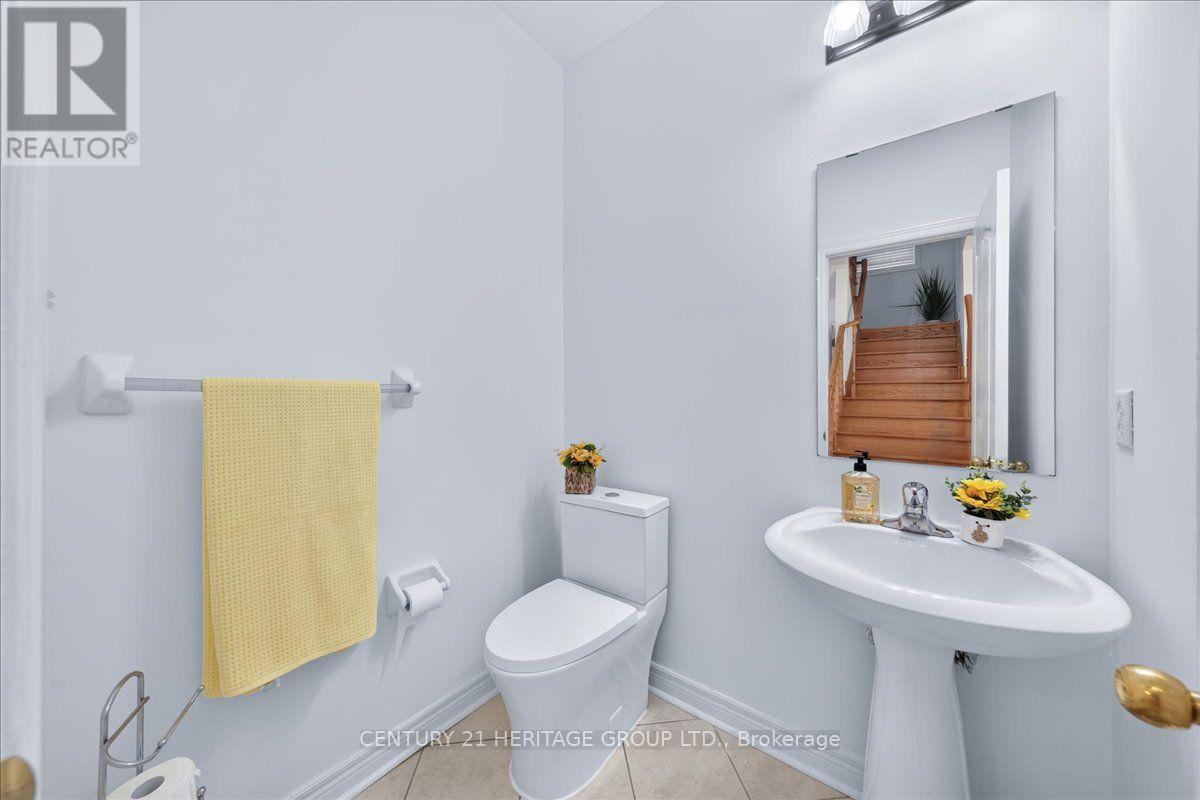 19 REYNOLDS AVENUE - 19