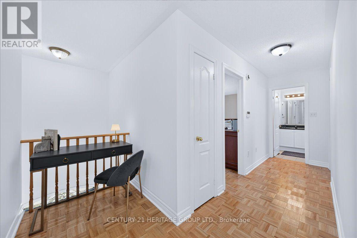 19 REYNOLDS AVENUE - 28