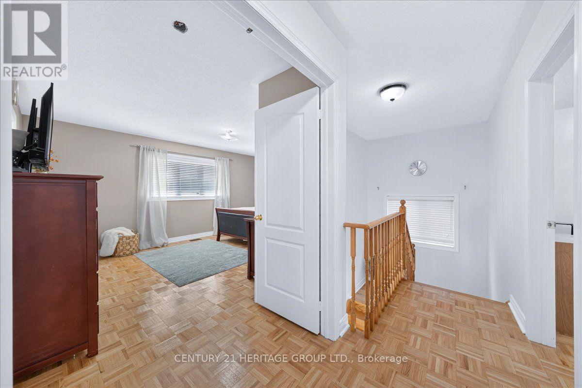 19 REYNOLDS AVENUE - 21