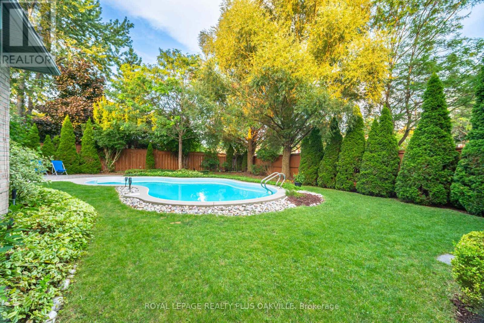 5882 CORNELL CRESCENT - 44