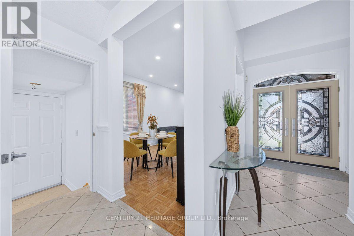 19 REYNOLDS AVENUE - 33