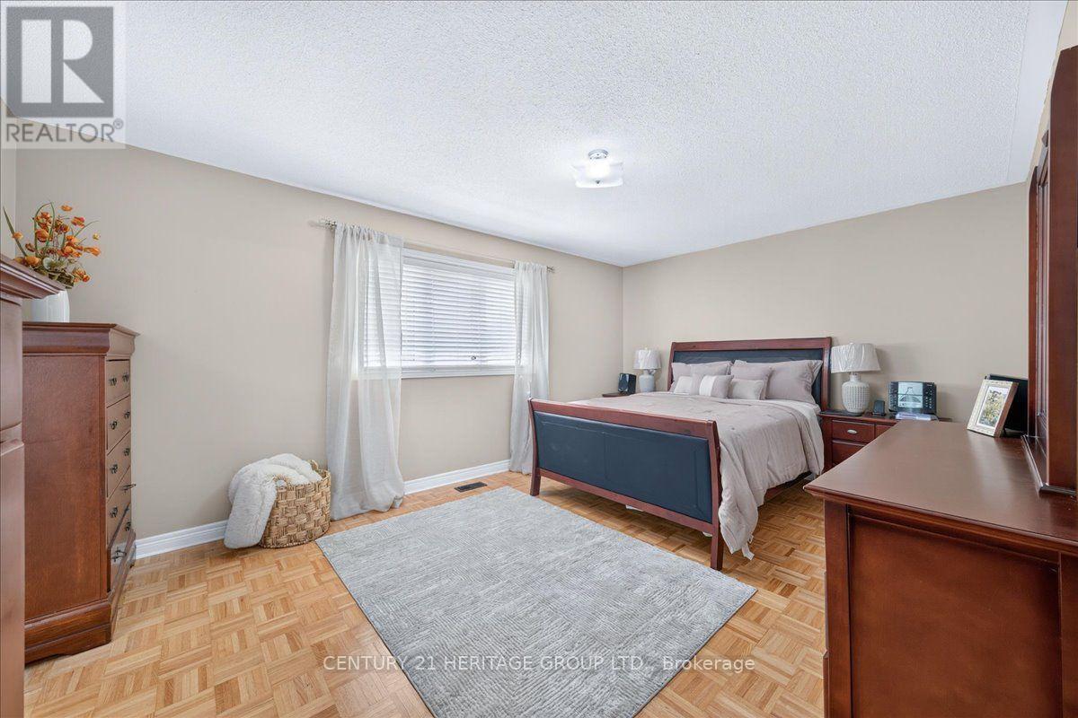 19 REYNOLDS AVENUE - 22