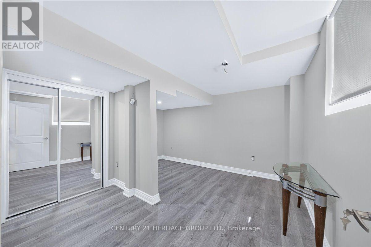 19 REYNOLDS AVENUE - 39