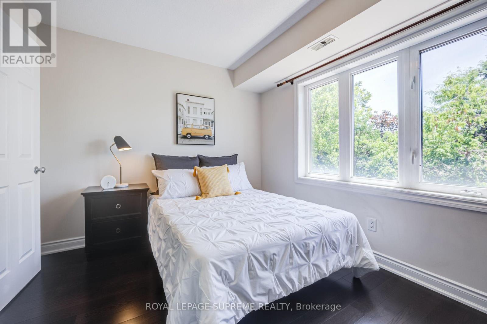 19B HOBDEN PLACE - 13