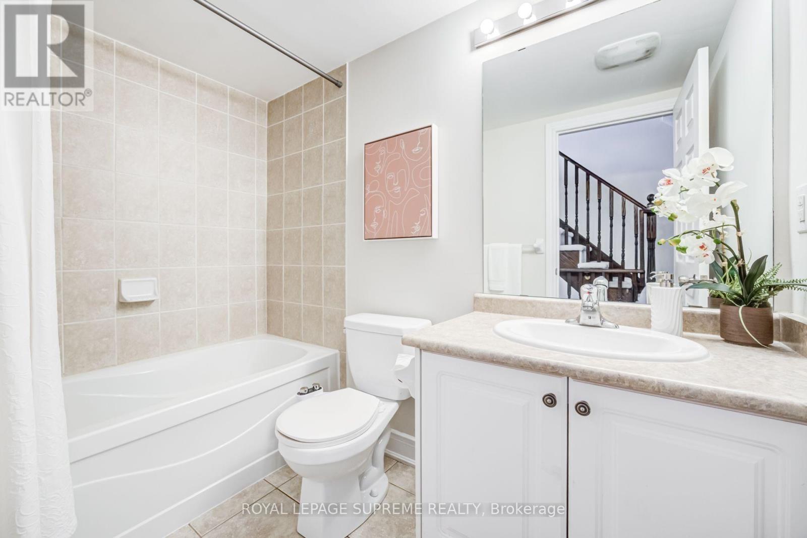 19B HOBDEN PLACE - 15