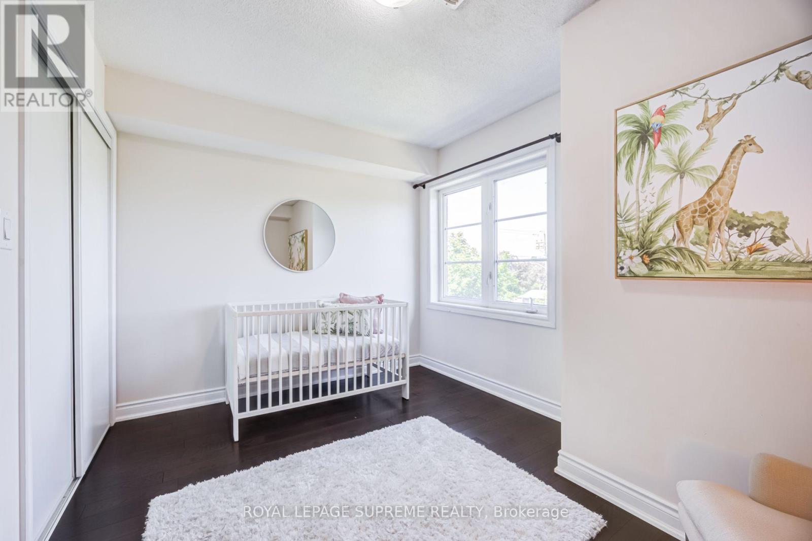 19B HOBDEN PLACE - 16