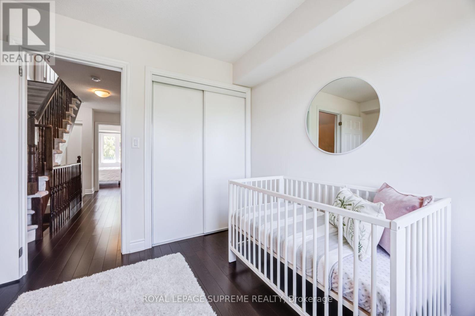 19B HOBDEN PLACE - 18