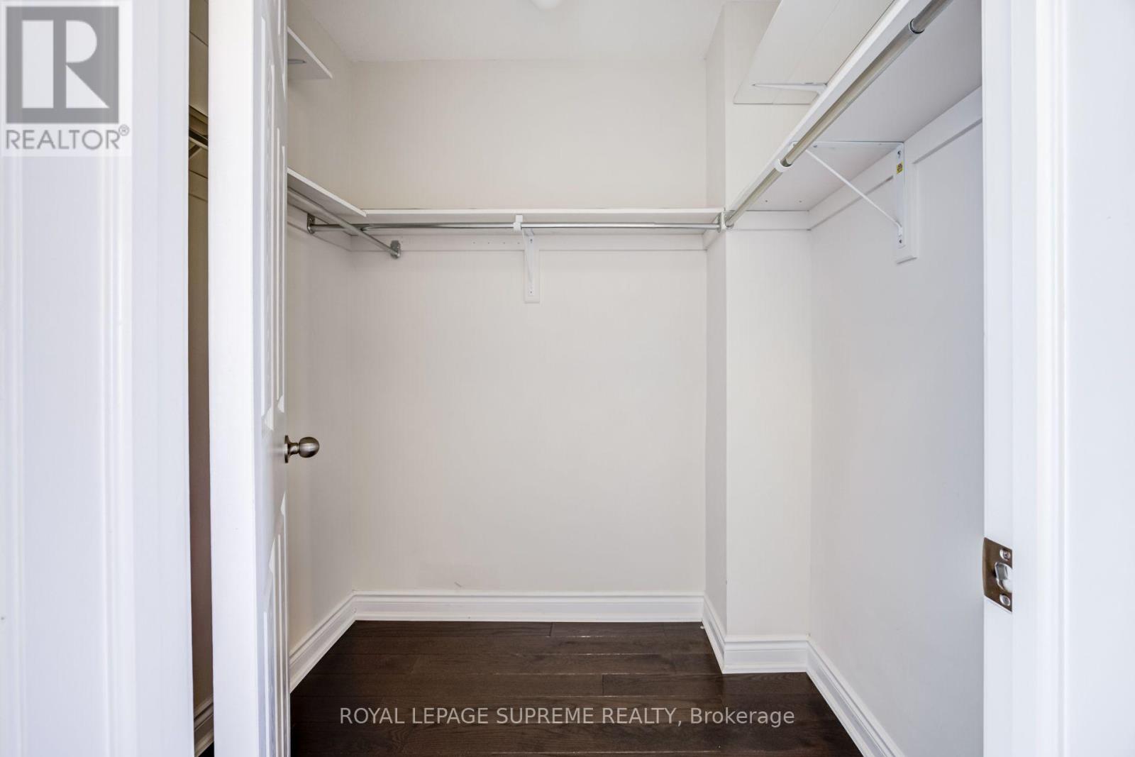 19B HOBDEN PLACE - 24