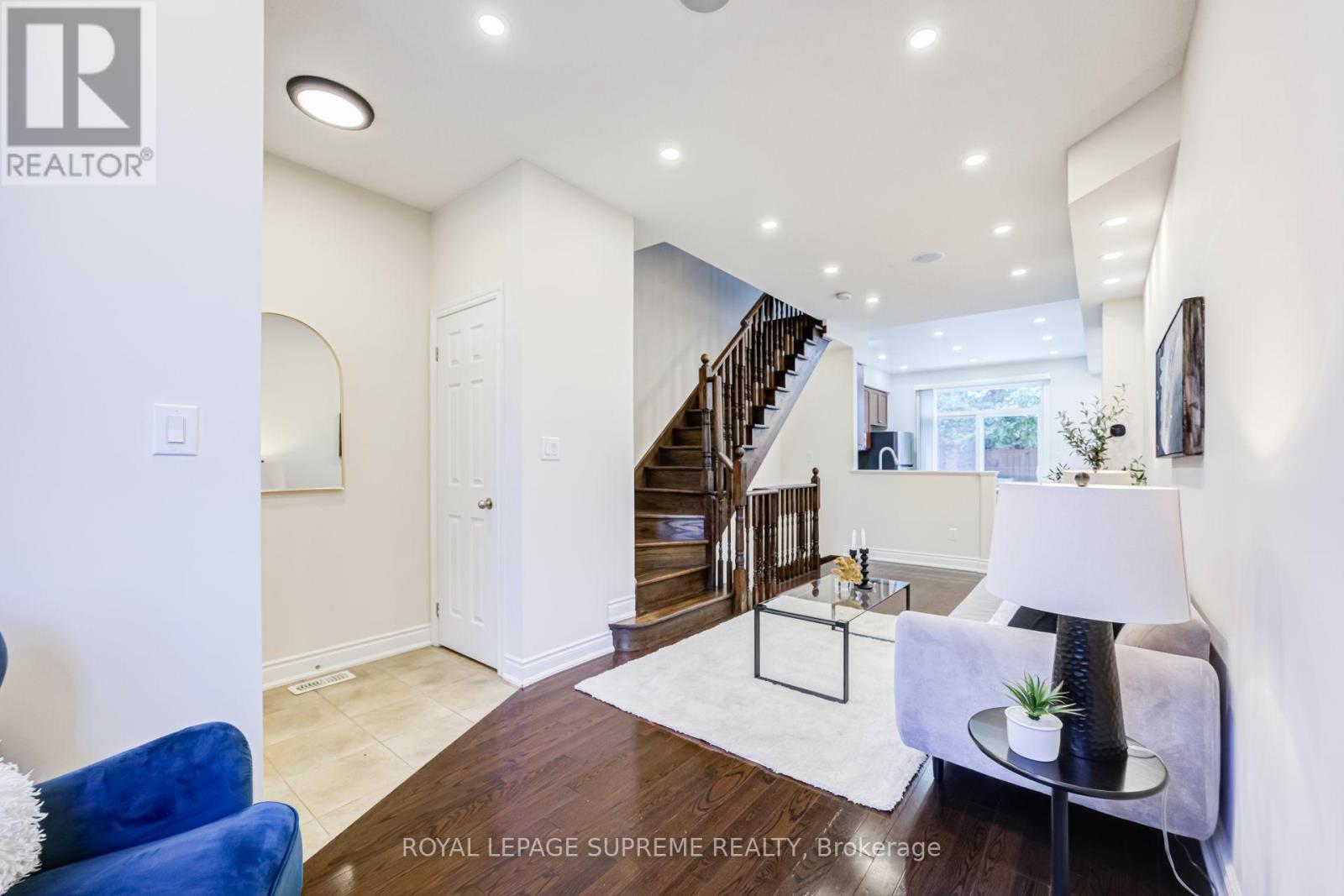19B HOBDEN PLACE - 6