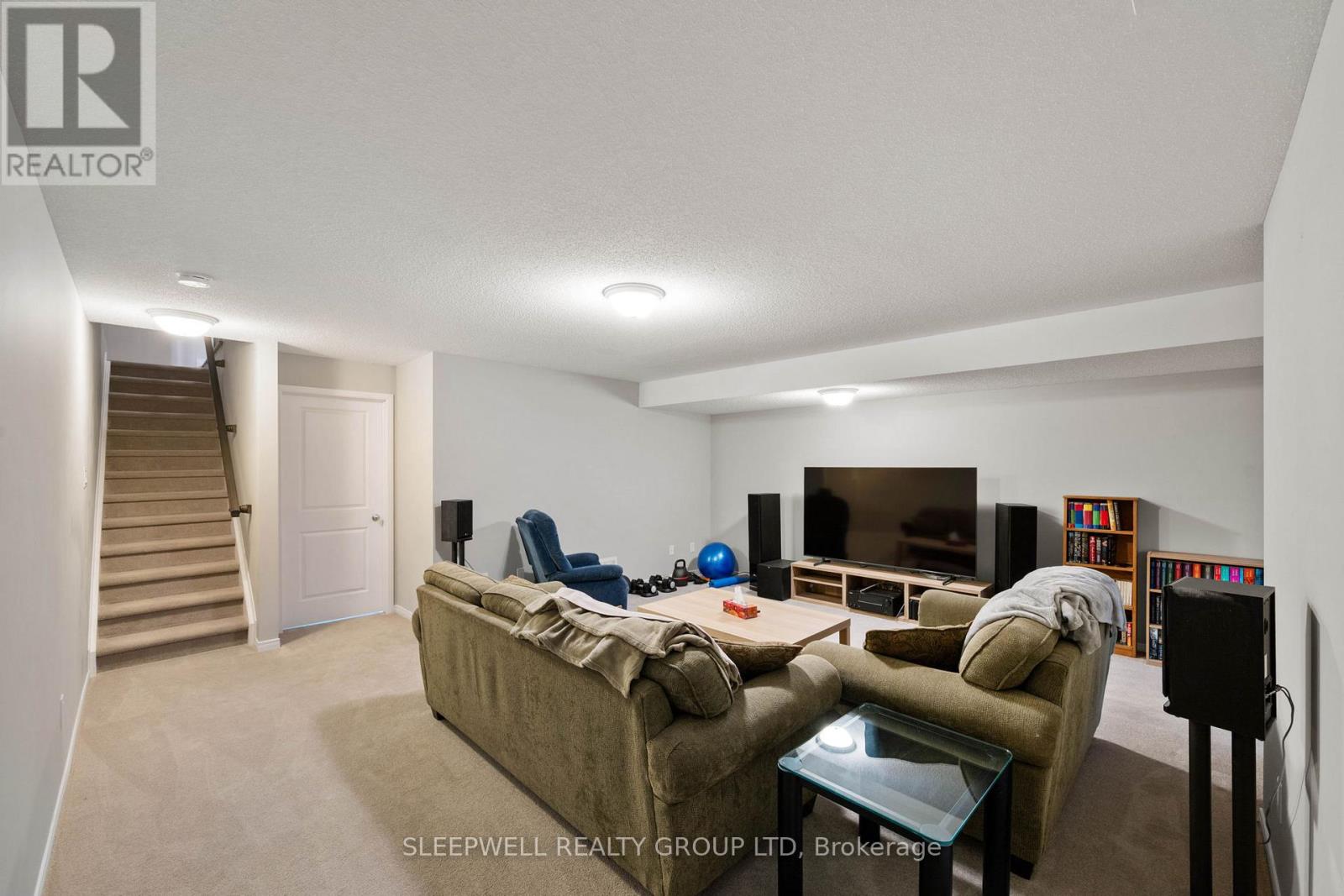 147 WESTPHALIAN AVENUE - 27