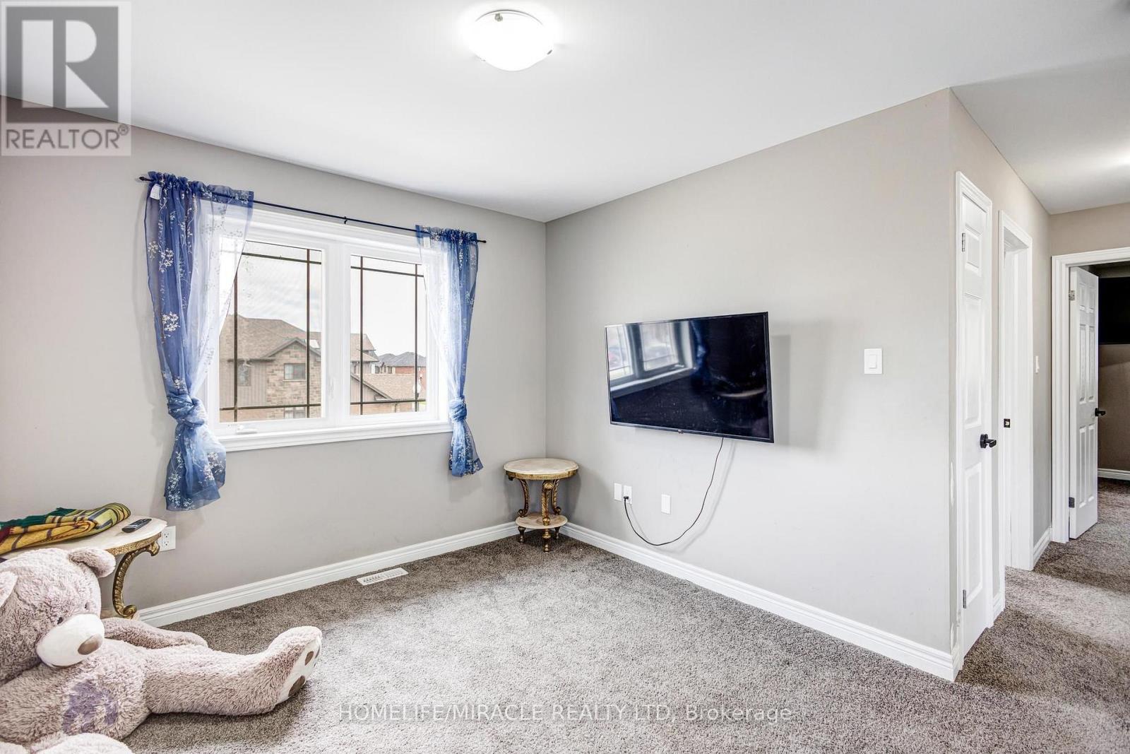 417 RIVERTRAIL AVENUE - Image 15