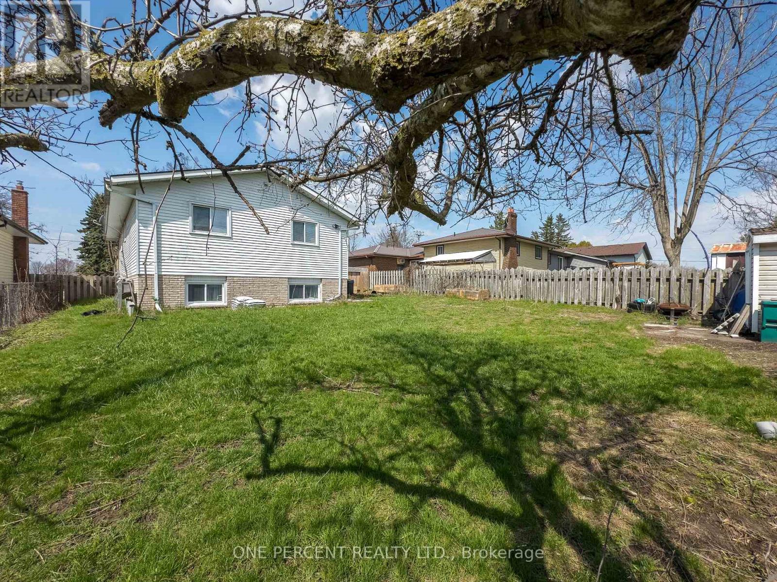 211 REID STREET - 28