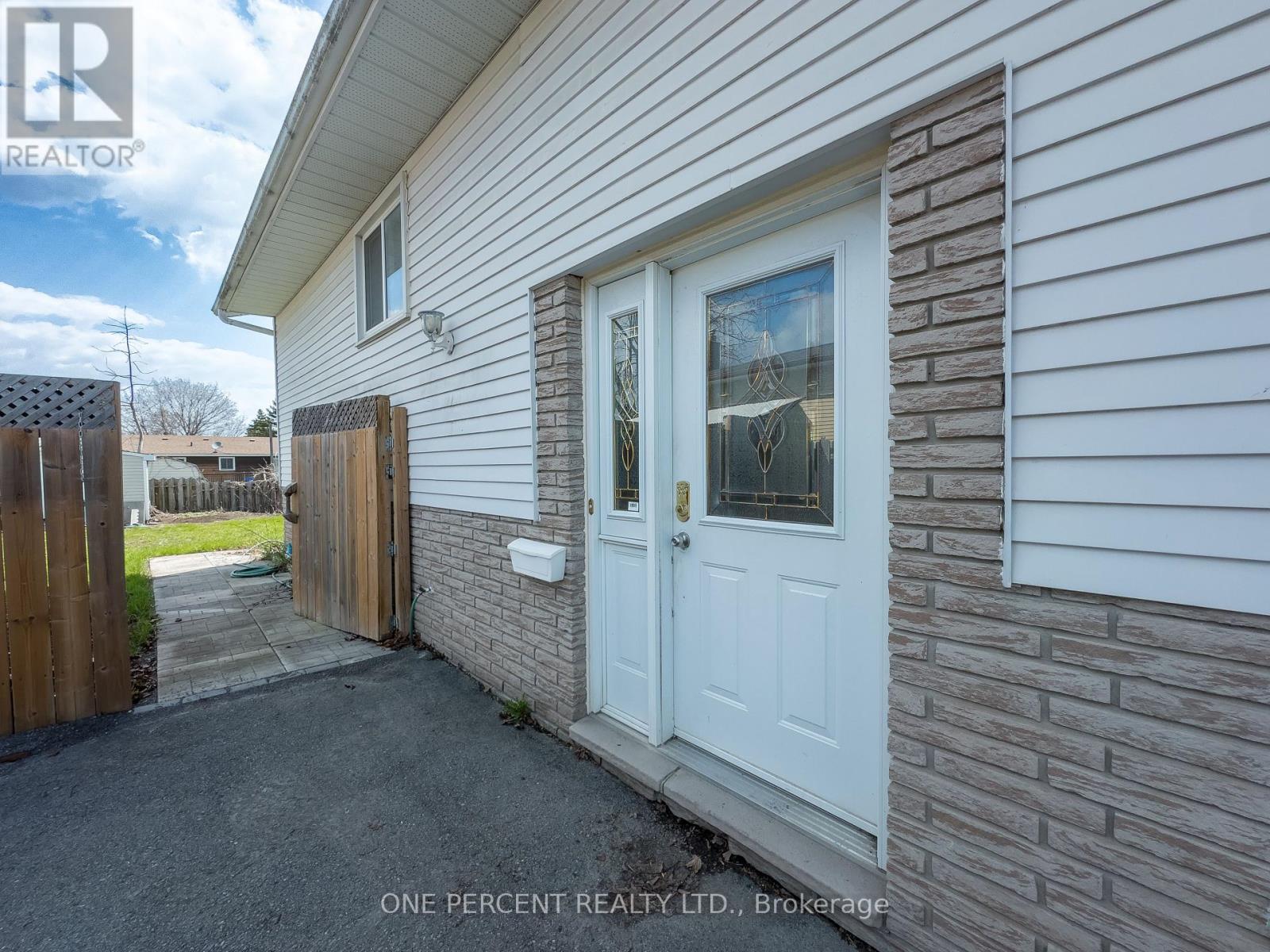 211 REID STREET - 5
