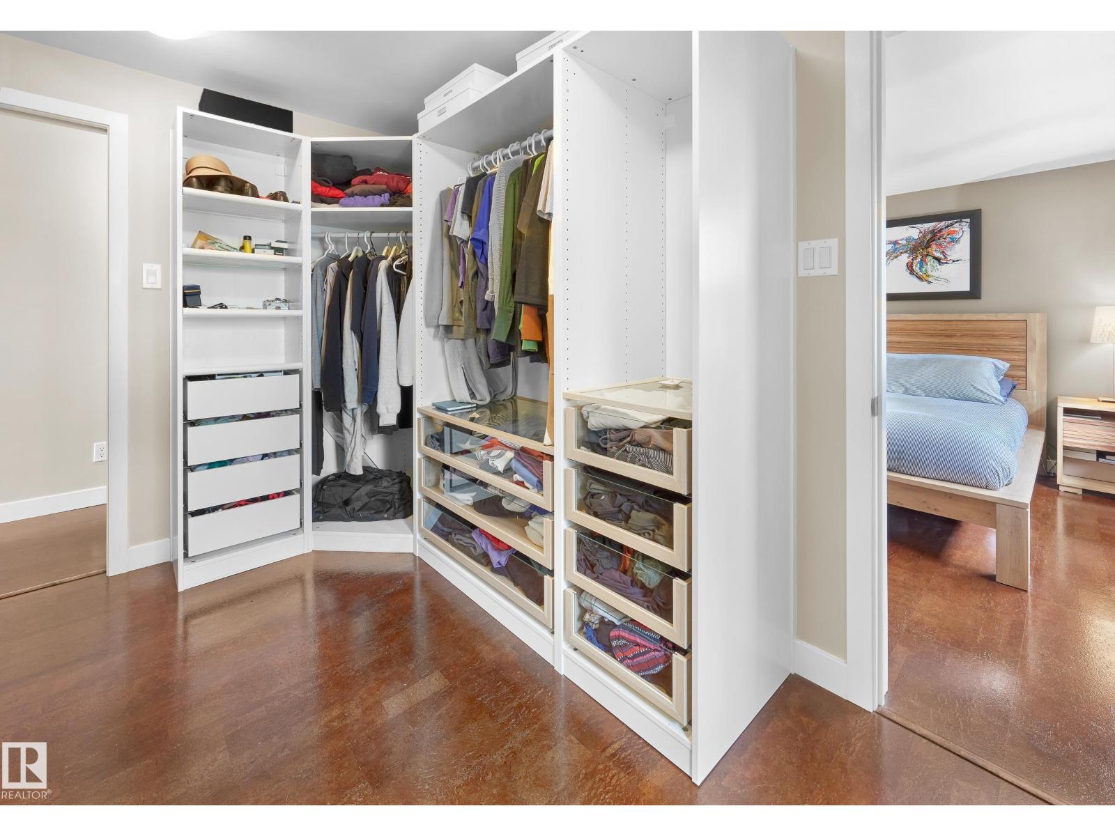 9717 143 ST NW - 15