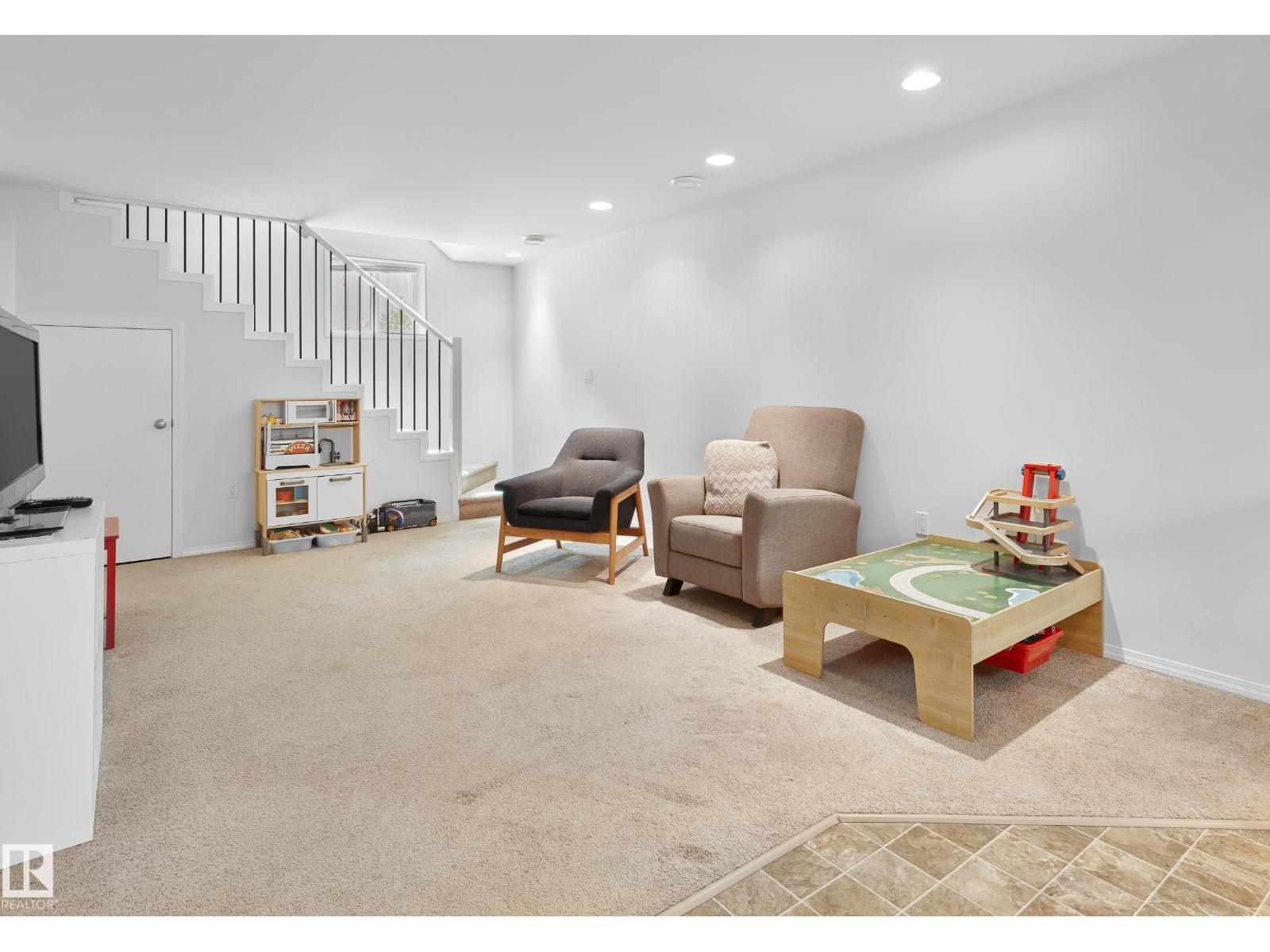 9717 143 ST NW - Image 20