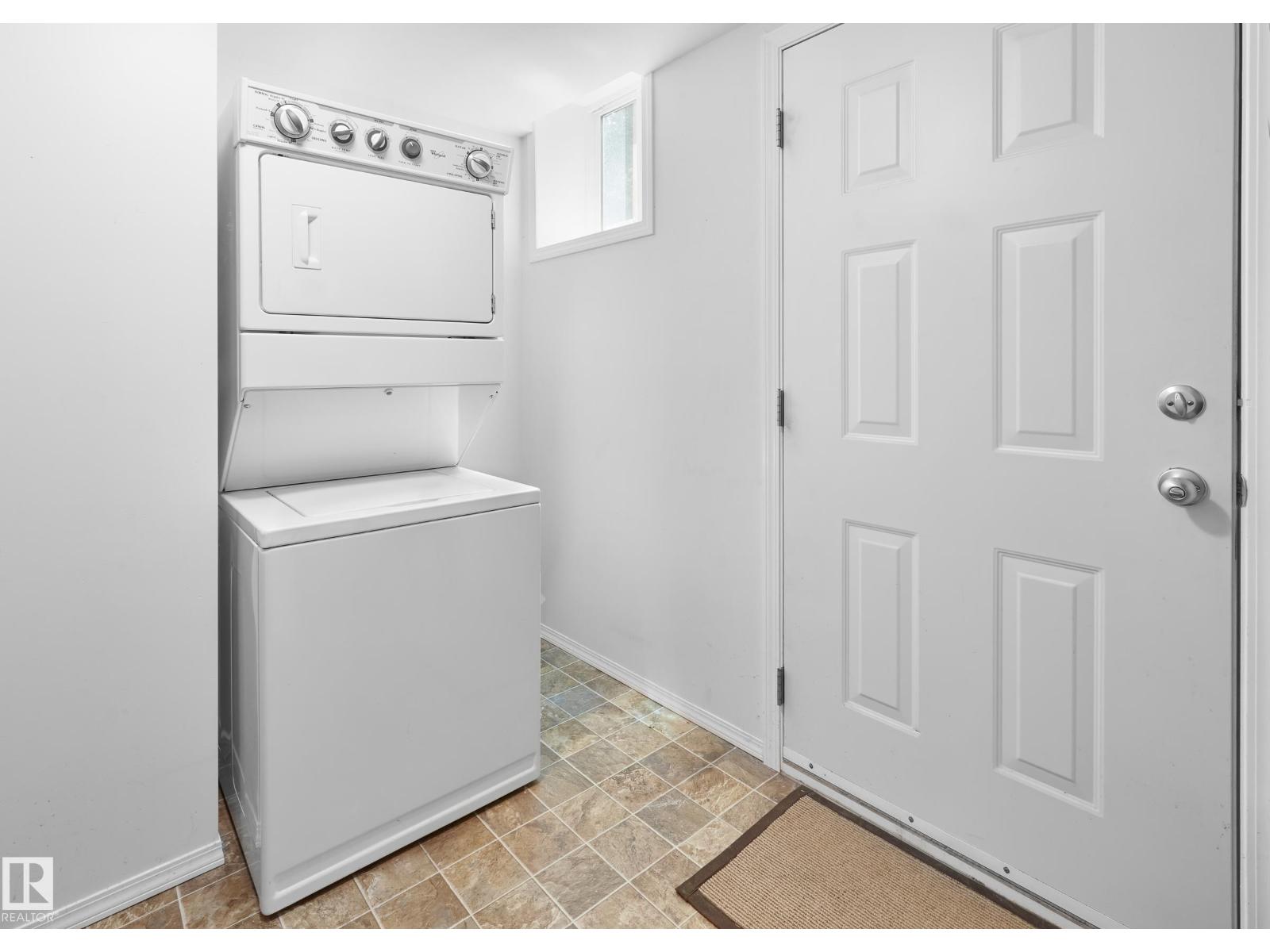9717 143 ST NW - 26