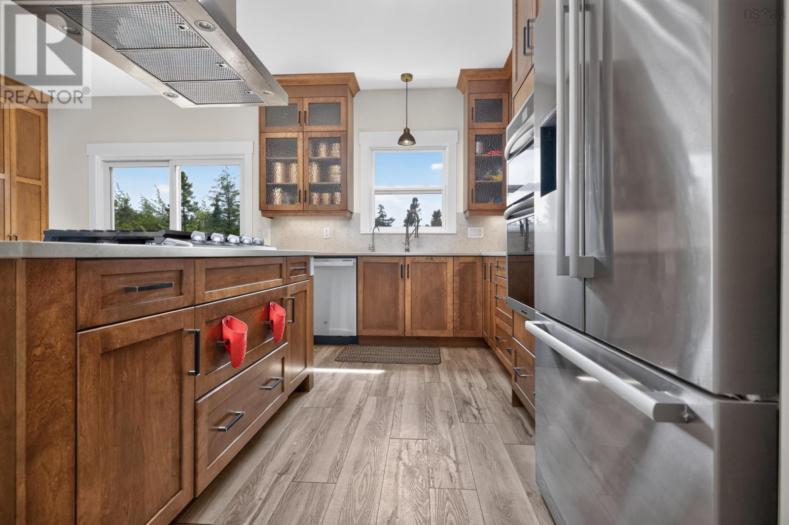 819 Bissett Road - 11