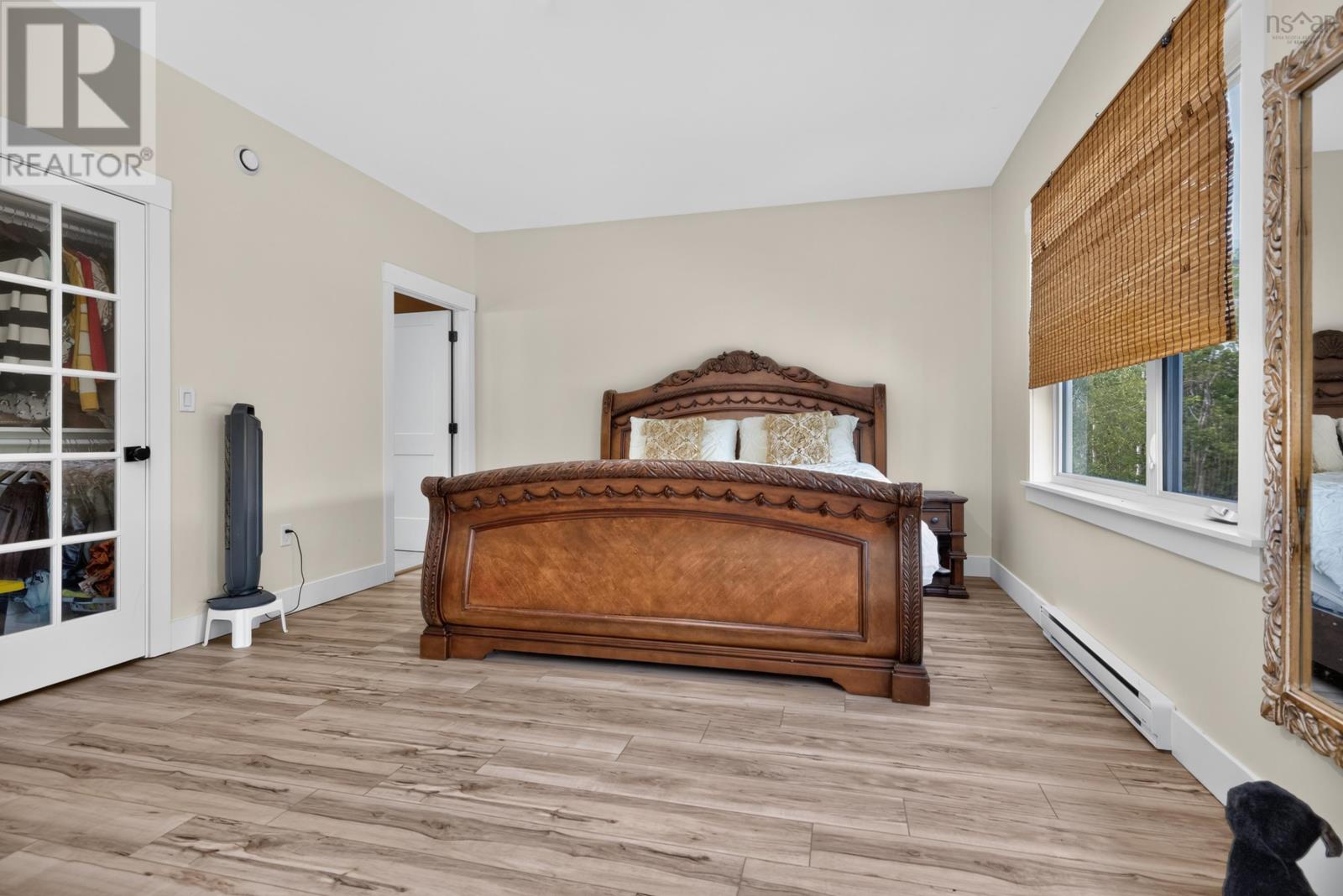819 Bissett Road - 14