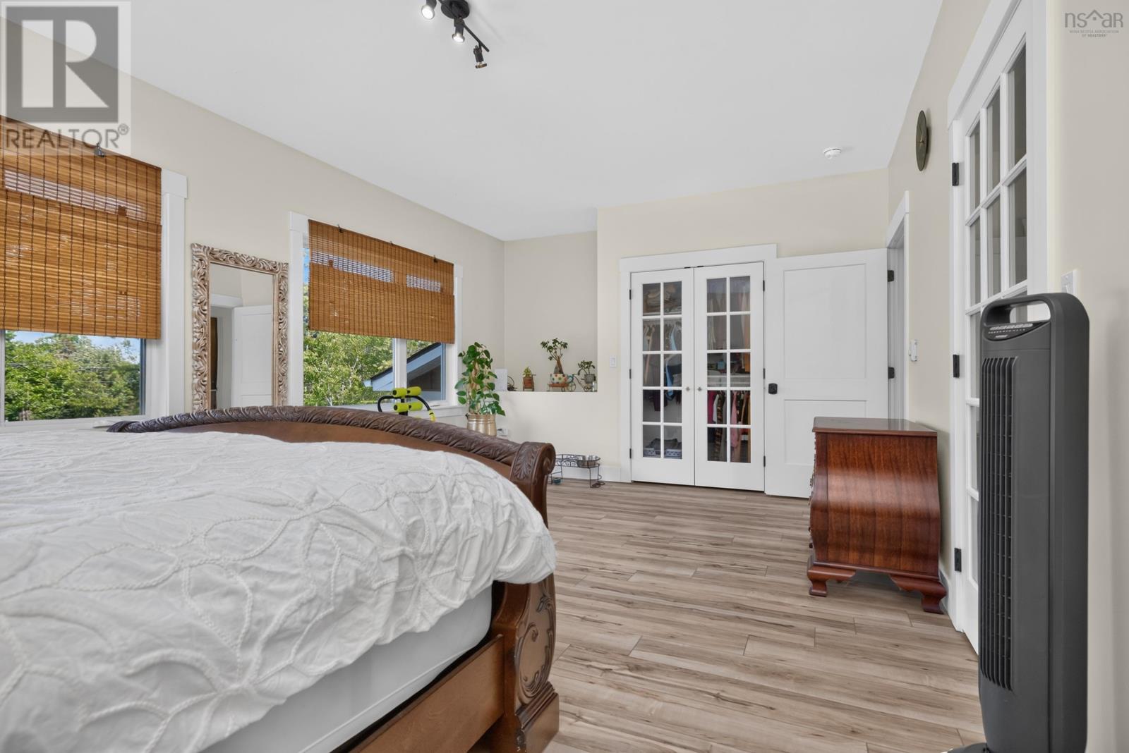 819 Bissett Road - 15
