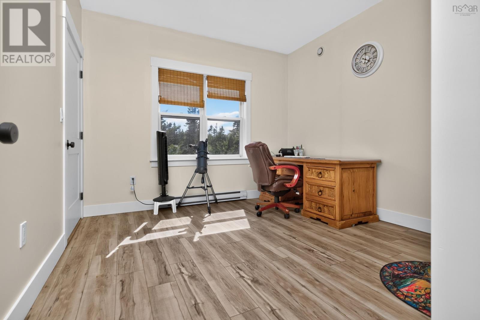 819 Bissett Road - 20