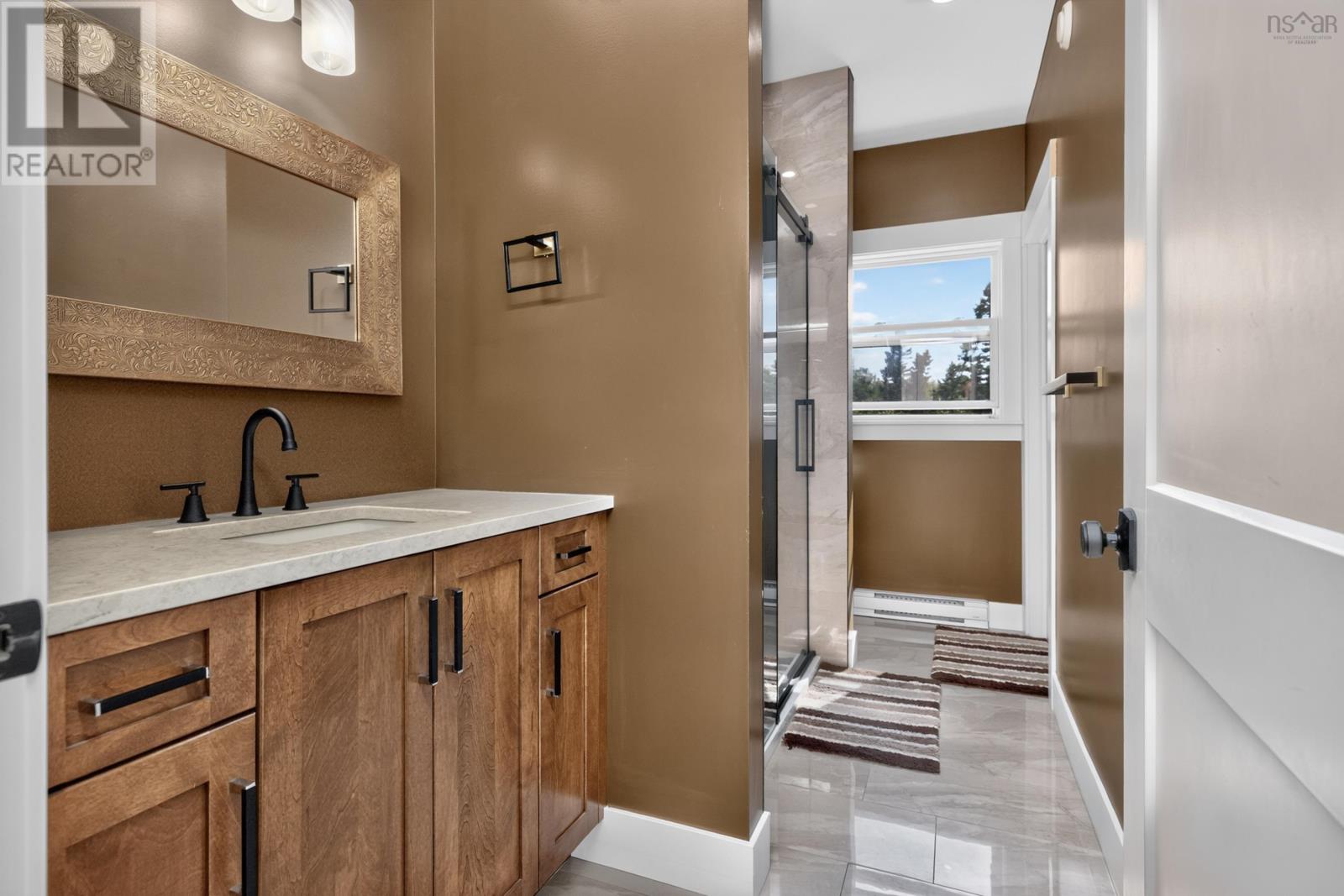 819 Bissett Road - 21