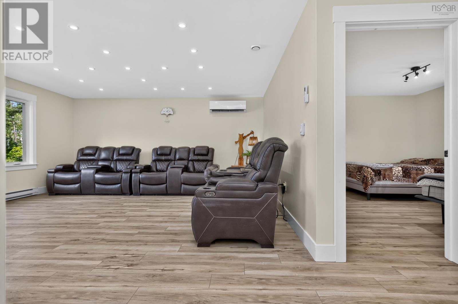 819 Bissett Road - 26