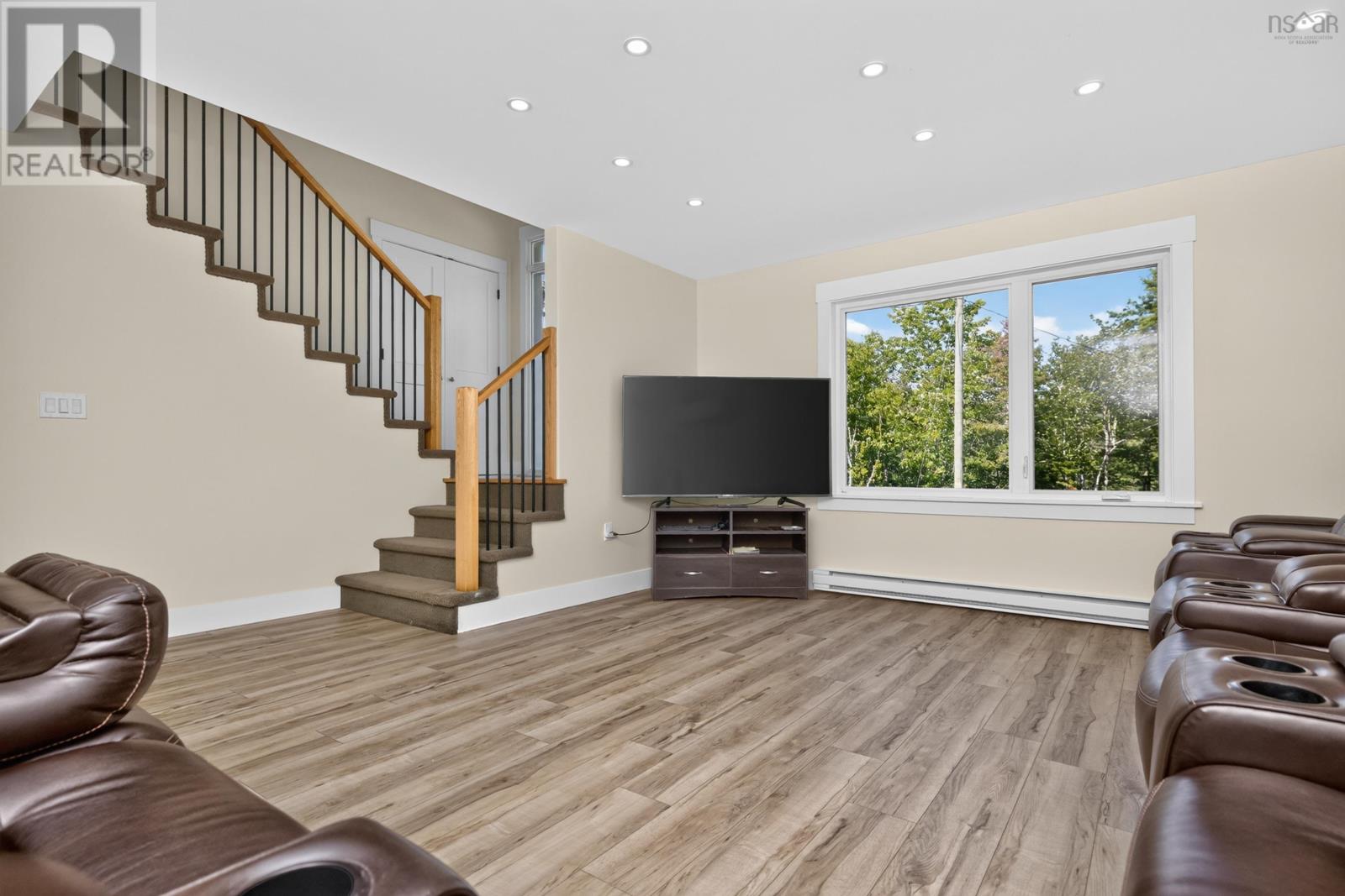 819 Bissett Road - 27