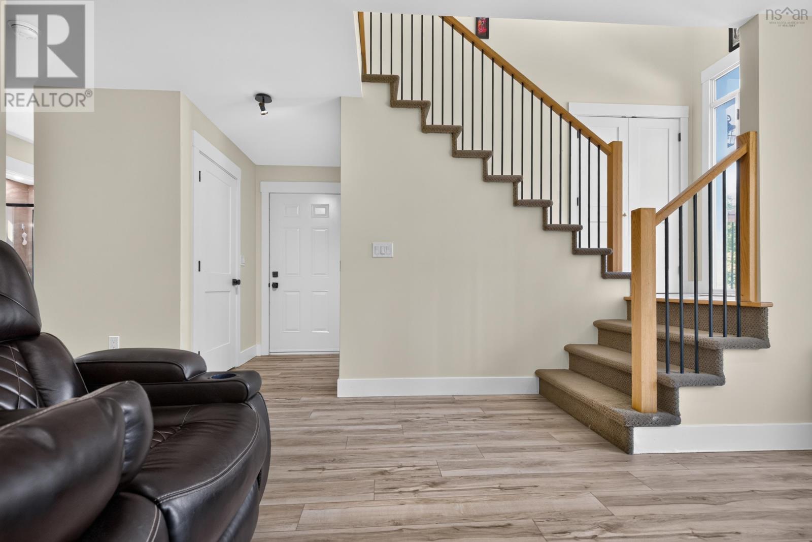 819 Bissett Road - 28