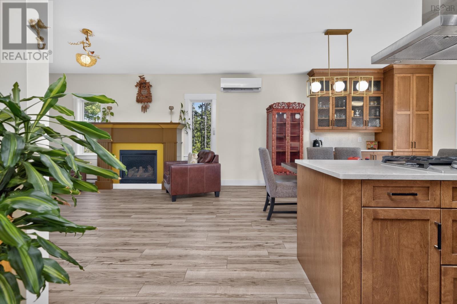 819 Bissett Road - 3