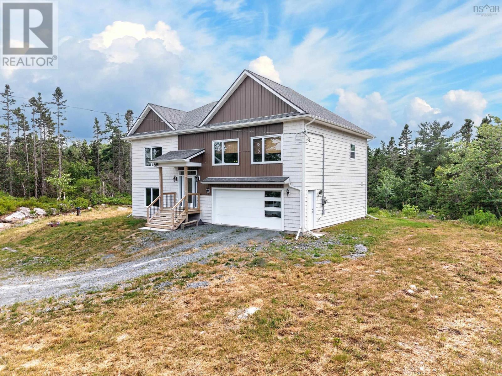 819 Bissett Road - 44