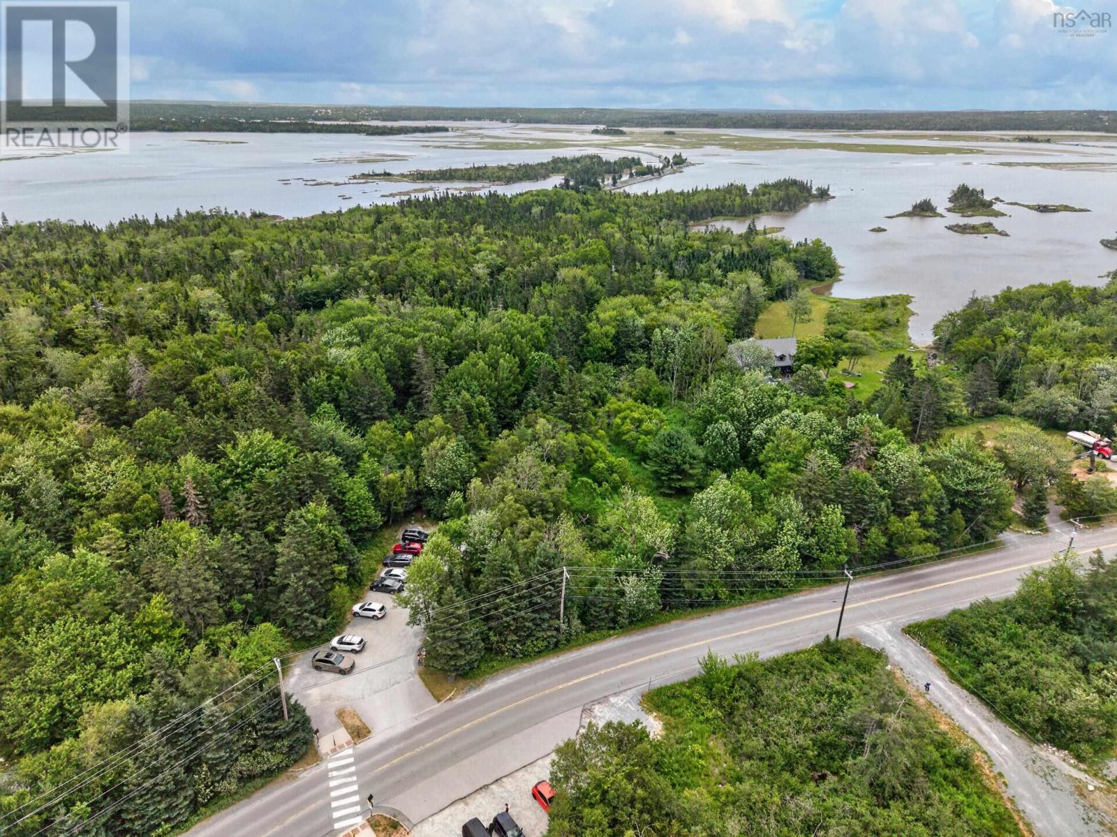 819 Bissett Road - 49