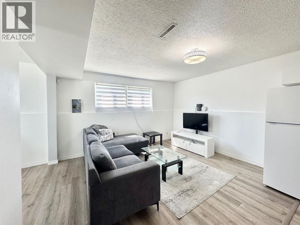 4740 56 Avenue - 5