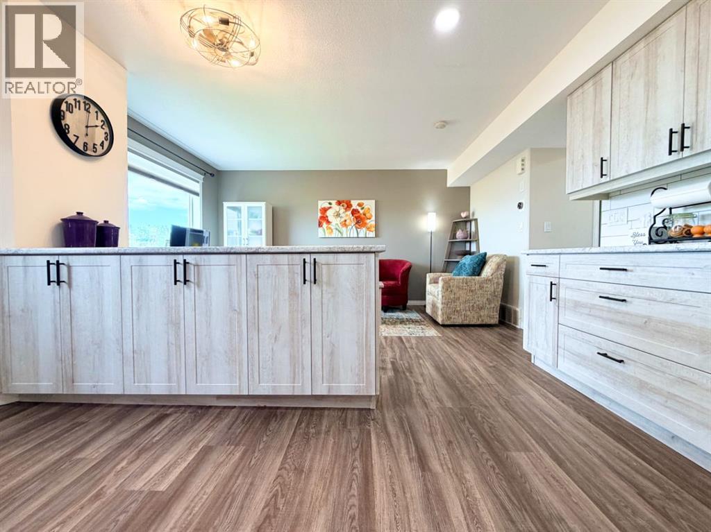 #243 10150 121 Avenue - 16