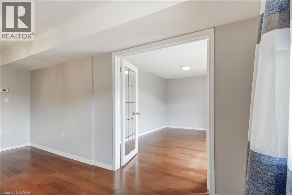 #306E 216 PLAINS Road W - 22