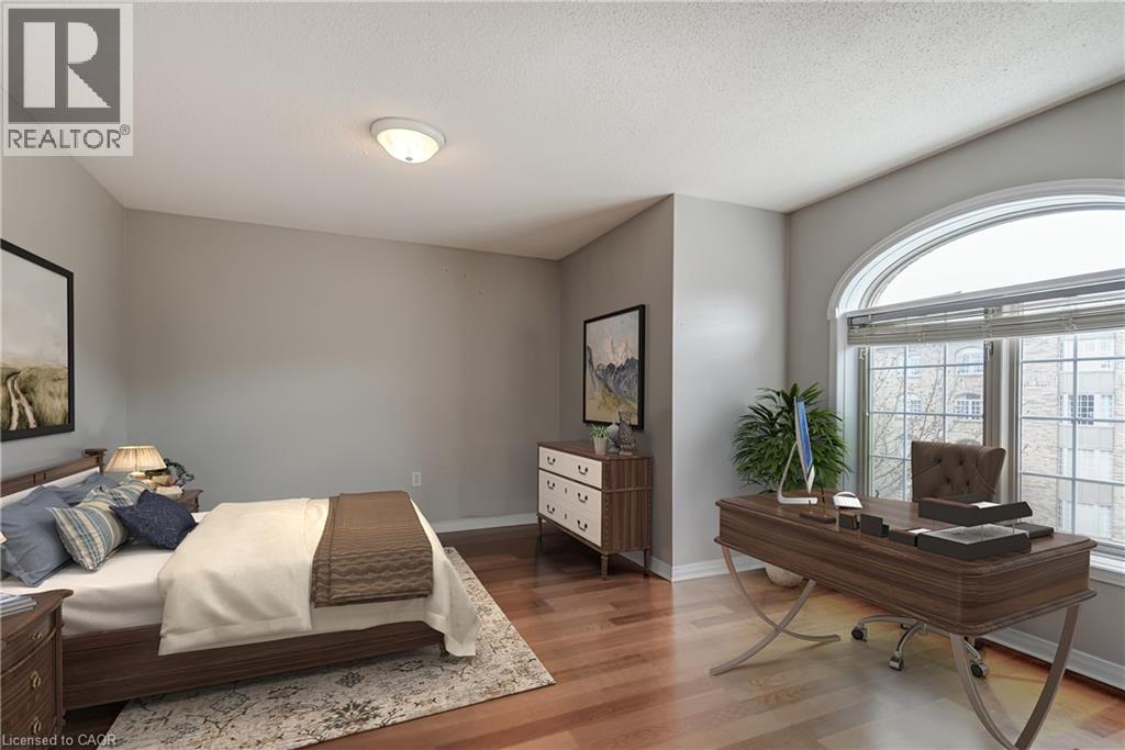 #306E 216 PLAINS Road W - 24