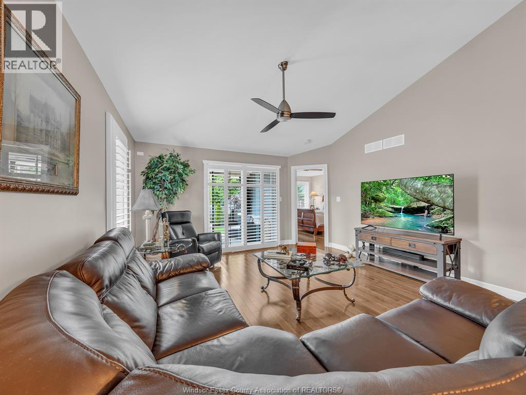2425 SKINNER - 16