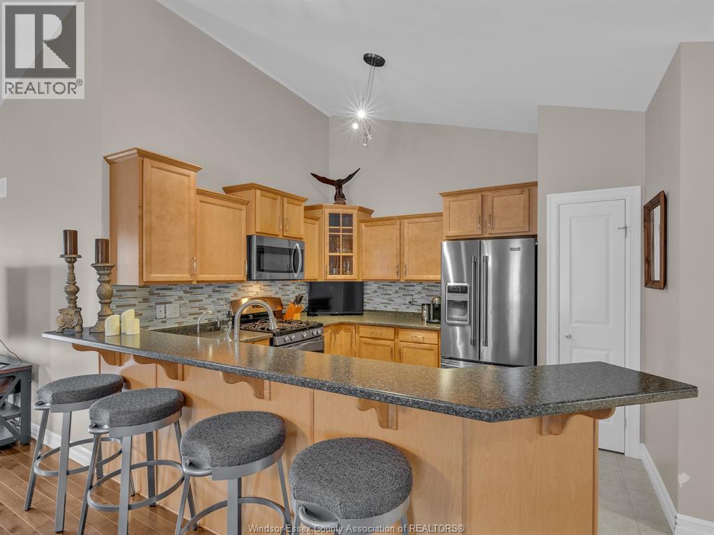 2425 SKINNER - 17